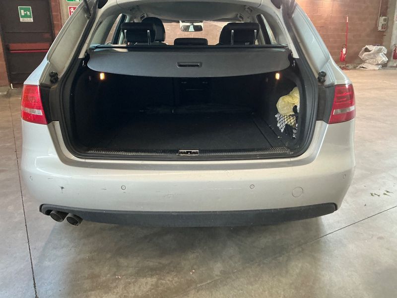 Audi A4 2.0 TDI 2009 – снимка 10