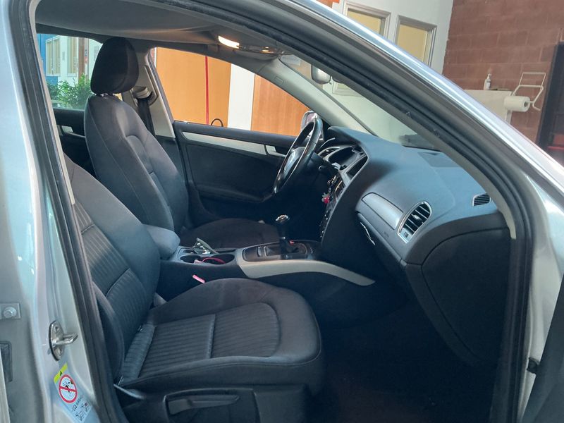 Audi A4 2.0 TDI 2009 – снимка 11
