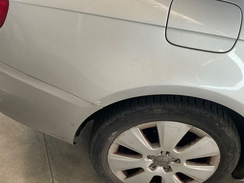 Audi A4 2.0 TDI 2009 – снимка на щета