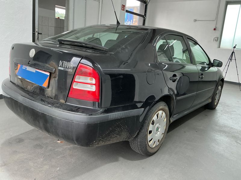 Skoda Octavia 1.9 TDI Tour 2008 – снимка 2