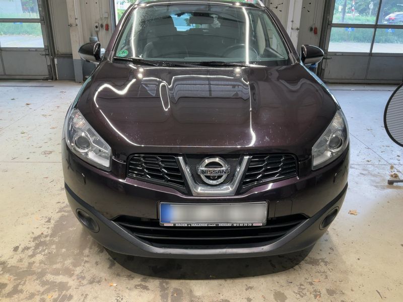 Nissan Qashqai 2.0 dCi Tekna 4x4 2011 – снимка 14