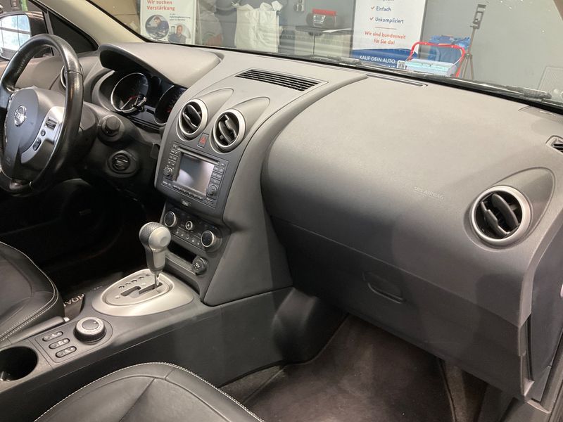 Nissan Qashqai 2.0 dCi Tekna 4x4 2011 – снимка 26