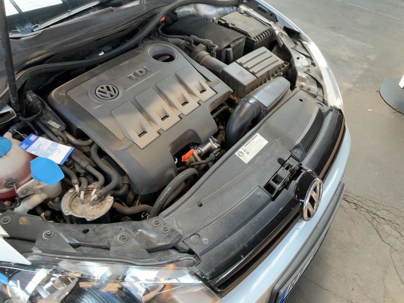 Volkswagen Golf VI 2.0 TDI Match 2013 – снимка 32