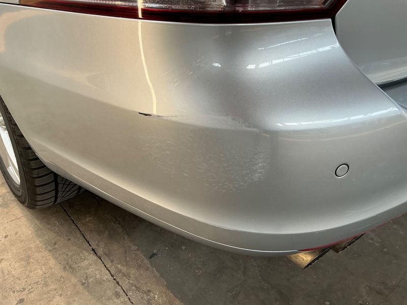 Volkswagen Golf VI 2.0 TDI Match 2013 – снимка на щета 60