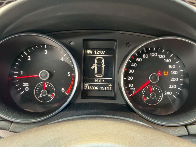 Volkswagen Golf VI 2.0 TDI Match 2013 – снимка 18