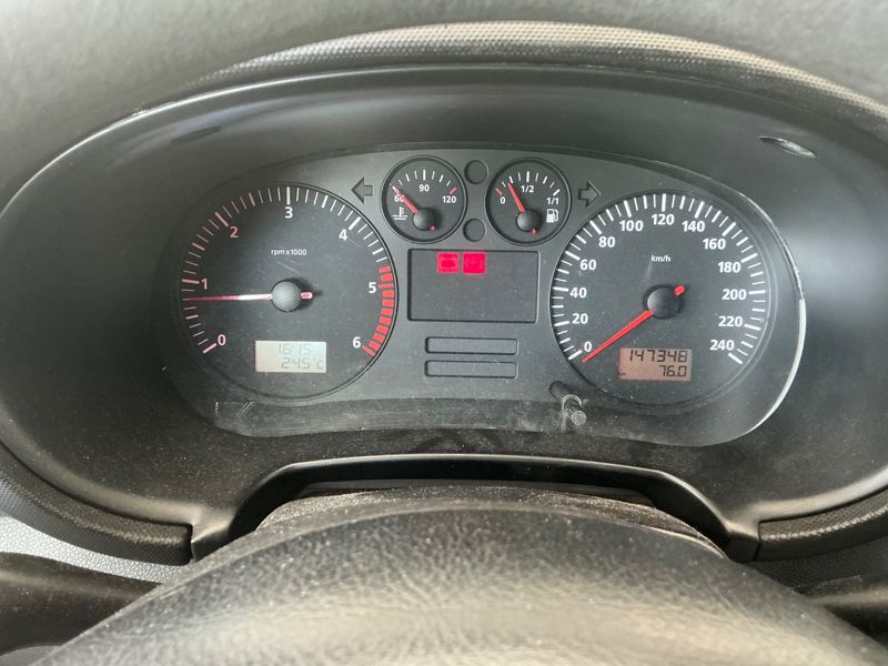 Seat Leon 1.9 TDI Stella 2002 – снимка 18