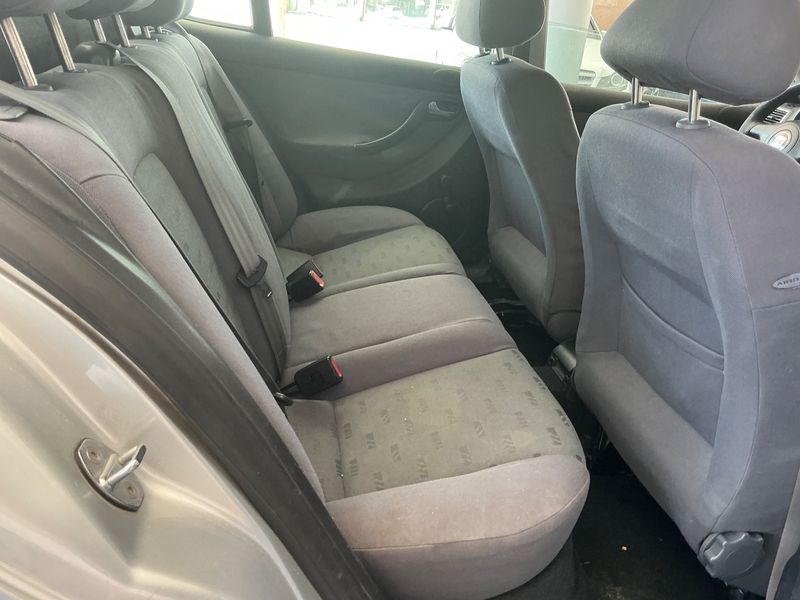 Seat Leon 1.9 TDI Stella 2002 – снимка 19