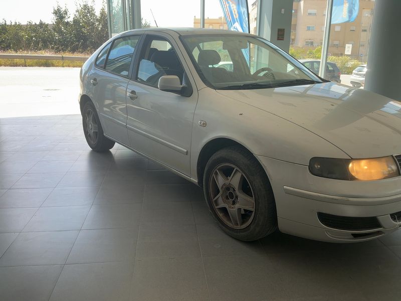 Seat Leon 1.9 TDI Stella 2002 – снимка 12