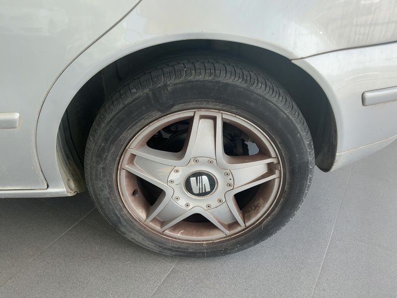 Seat Leon 1.9 TDI Stella 2002 – снимка 5