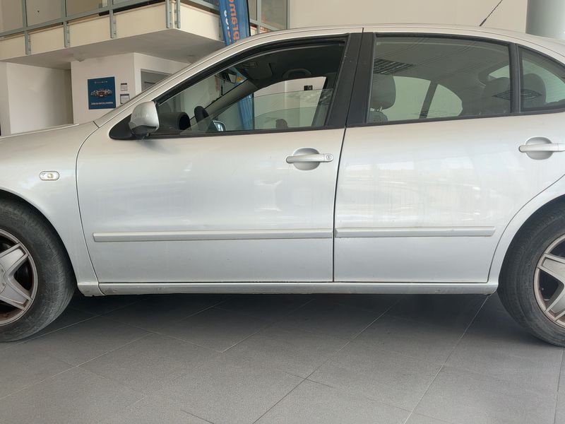 Seat Leon 1.9 TDI Stella 2002 – снимка 4