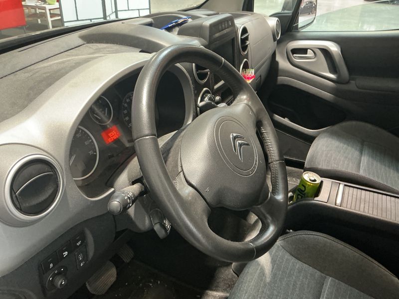 Citroen Berlingo 1.6 Blue-HDi XTR 2016 – снимка на щета