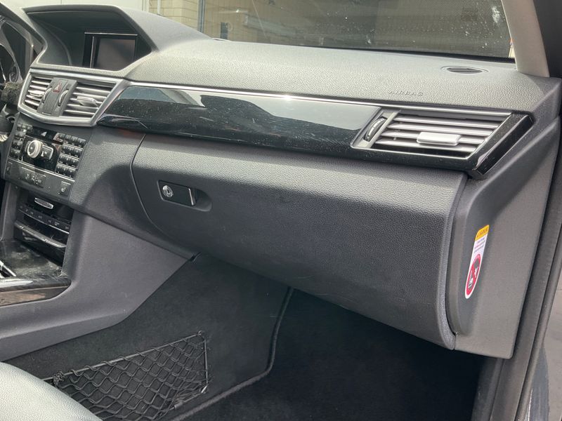 Mercedes-Benz E-Klasse E 220 CDI BlueEfficiency Avantgarde 2011 – снимка 25
