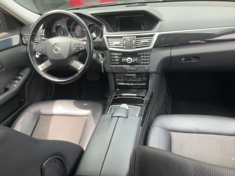 Mercedes-Benz E-Klasse E 220 CDI BlueEfficiency Avantgarde 2011 – снимка 17