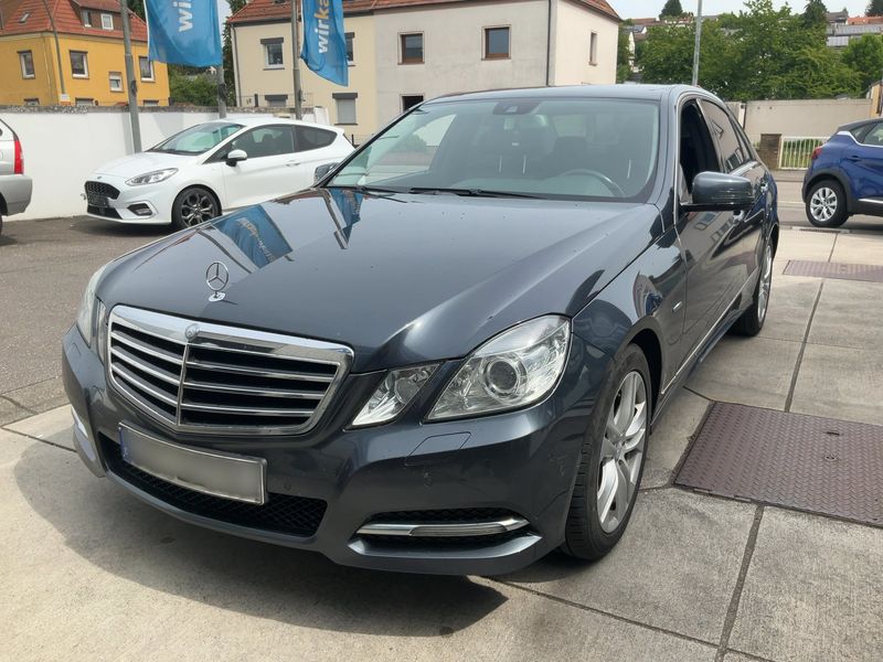 Mercedes-Benz E-Klasse E 220 CDI BlueEfficiency Avantgarde 2011 – снимка 1