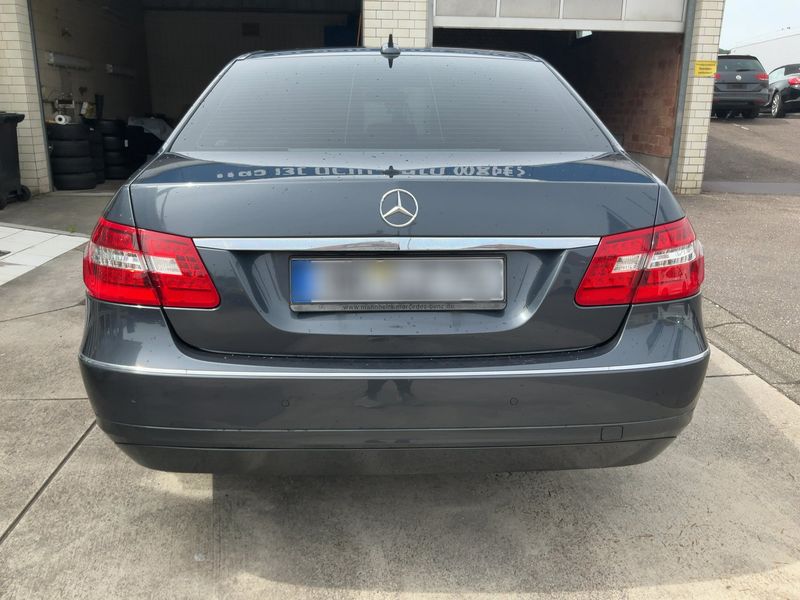 Mercedes-Benz E-Klasse E 220 CDI BlueEfficiency Avantgarde 2011 – снимка 7