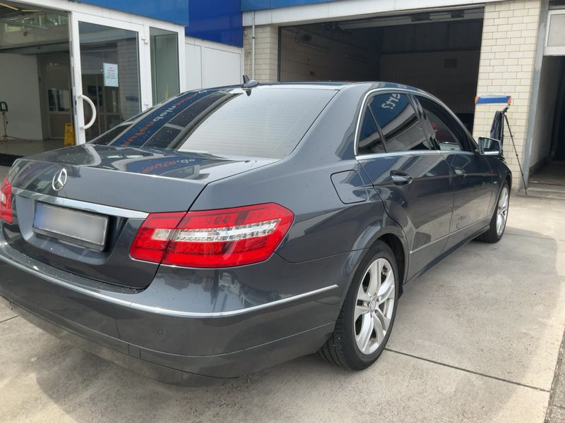 Mercedes-Benz E-Klasse E 220 CDI BlueEfficiency Avantgarde 2011 – снимка 8