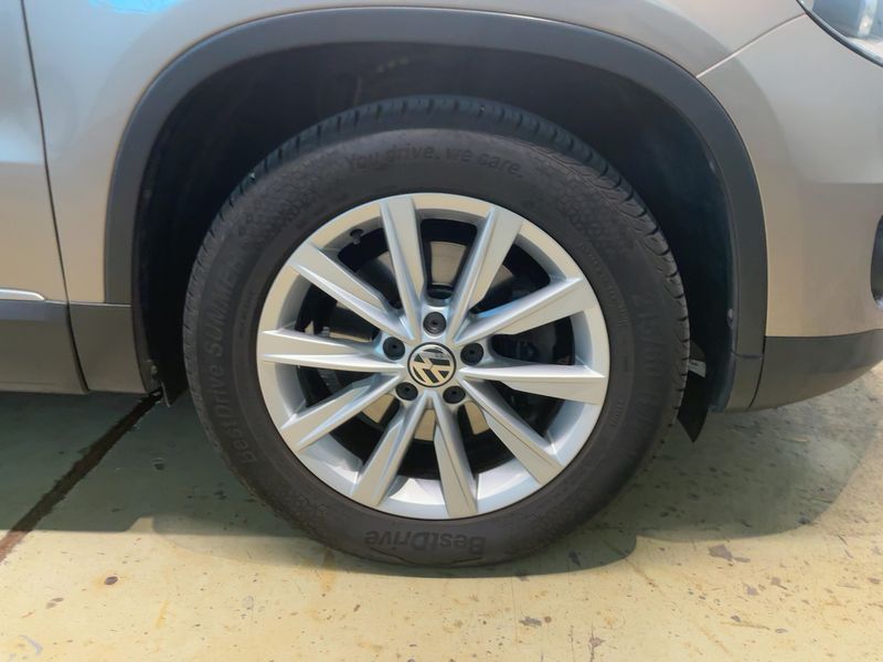 Volkswagen Tiguan 1.4 TSI Sport & Style BlueMotion Tech 2014 – снимка 11