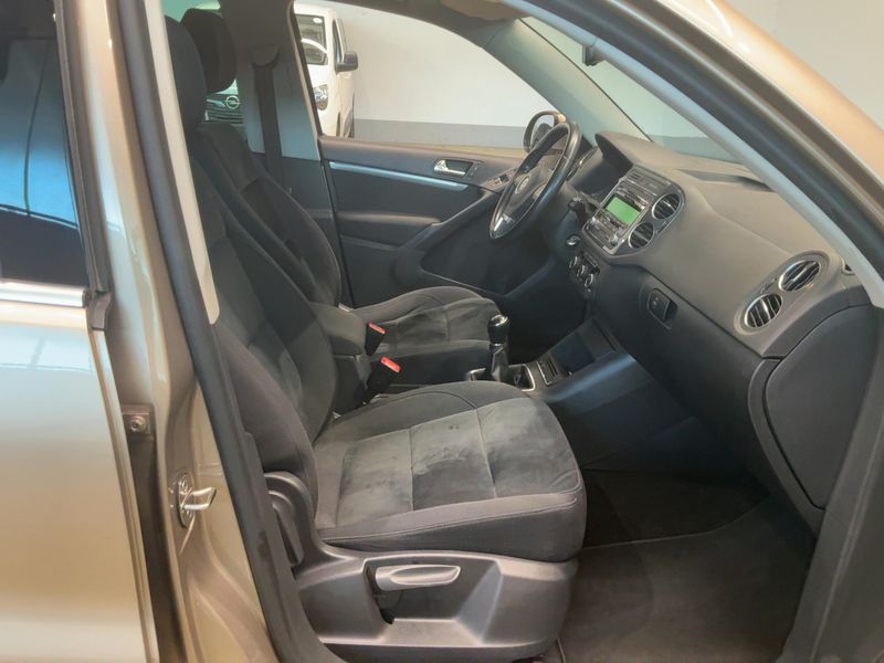 Volkswagen Tiguan 1.4 TSI Sport & Style BlueMotion Tech 2014 – снимка 17
