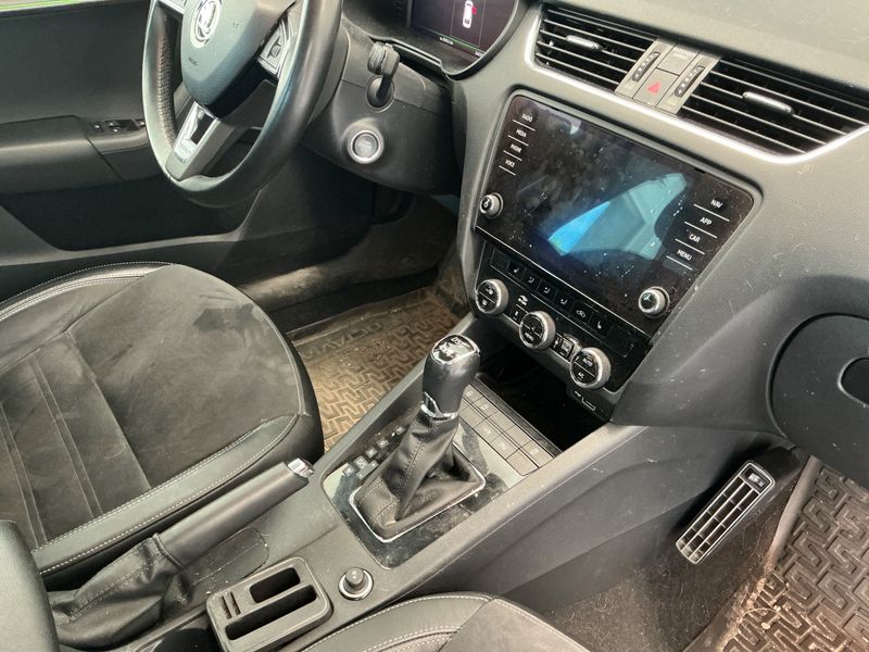 Skoda Octavia 2.0 TDI Scout 4x4 2019 – снимка 21