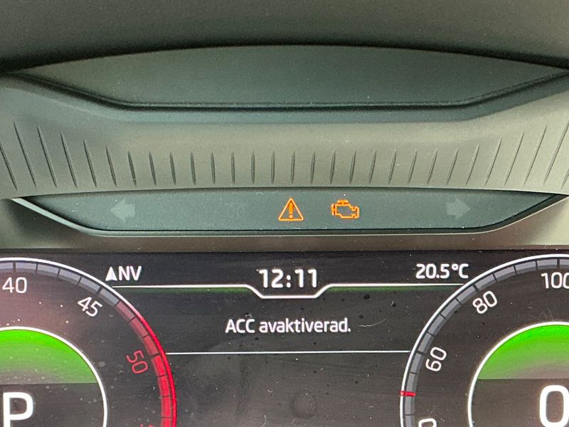 Skoda Octavia 2.0 TDI Scout 4x4 2019 – снимка 22