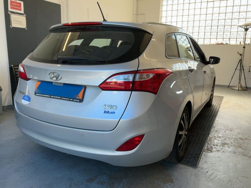 Hyundai i30 1.6 CRDi Style 2014 – снимка 8