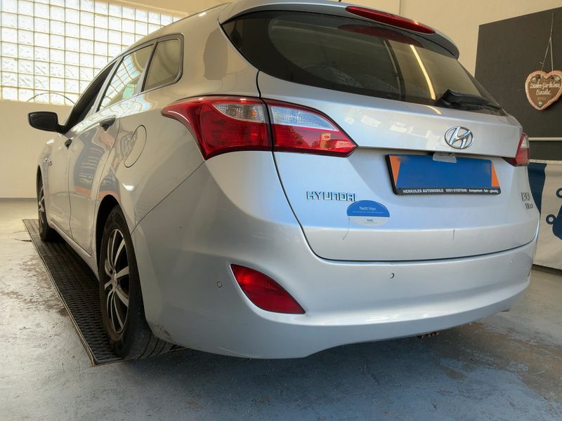 Hyundai i30 1.6 CRDi Style 2014 – снимка 6