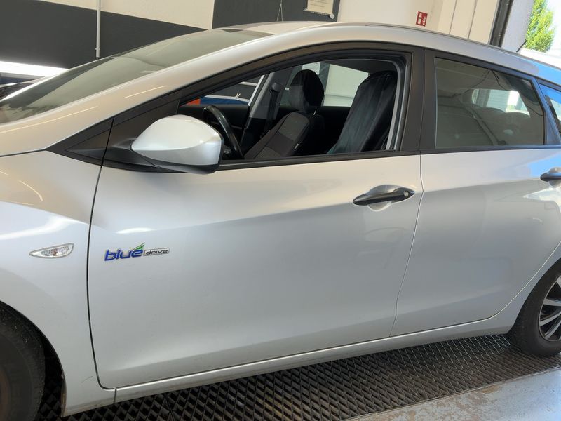 Hyundai i30 1.6 CRDi Style 2014 – снимка 4