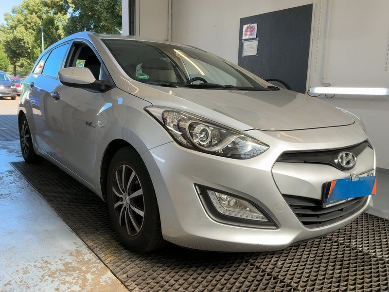 Hyundai i30 1.6 CRDi Style 2014 – снимка 12