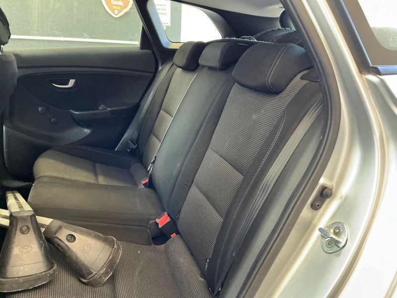 Hyundai i30 1.6 CRDi Style 2014 – снимка 53