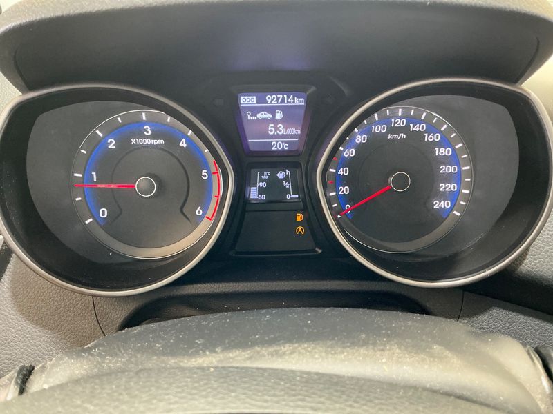 Hyundai i30 1.6 CRDi Style 2014 – снимка 19