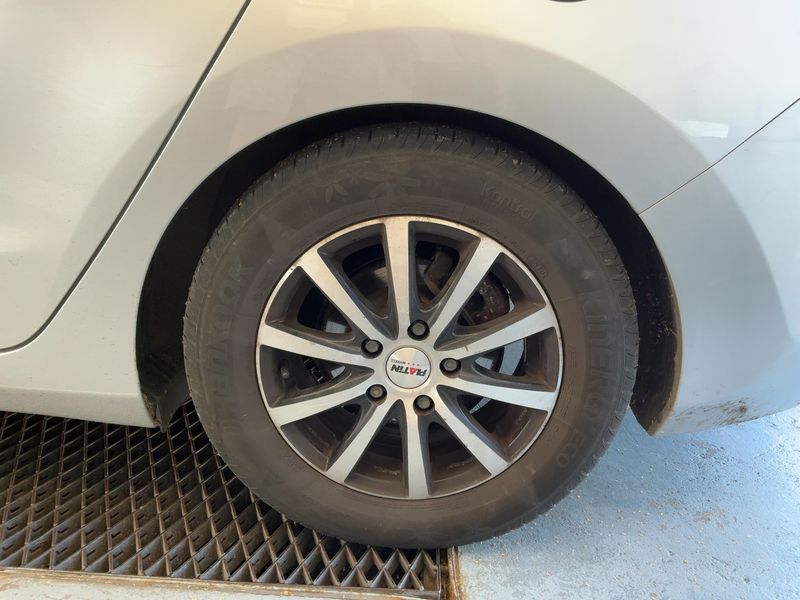Hyundai i30 1.6 CRDi Style 2014 – снимка 5