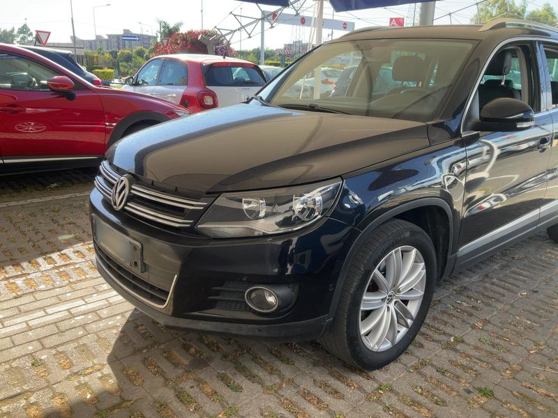 Volkswagen Tiguan 2.0 TDI Sport & Style 4Motion 2011 – снимка 2