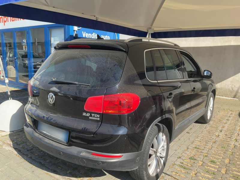 Volkswagen Tiguan 2.0 TDI Sport & Style 4Motion 2011 – снимка 8