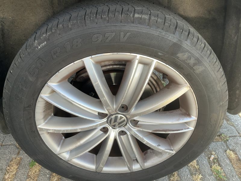 Volkswagen Tiguan 2.0 TDI Sport & Style 4Motion 2011 – снимка 5