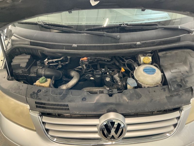 Volkswagen T5 Caravelle 2.5 TDI lang 2007 – снимка на щета