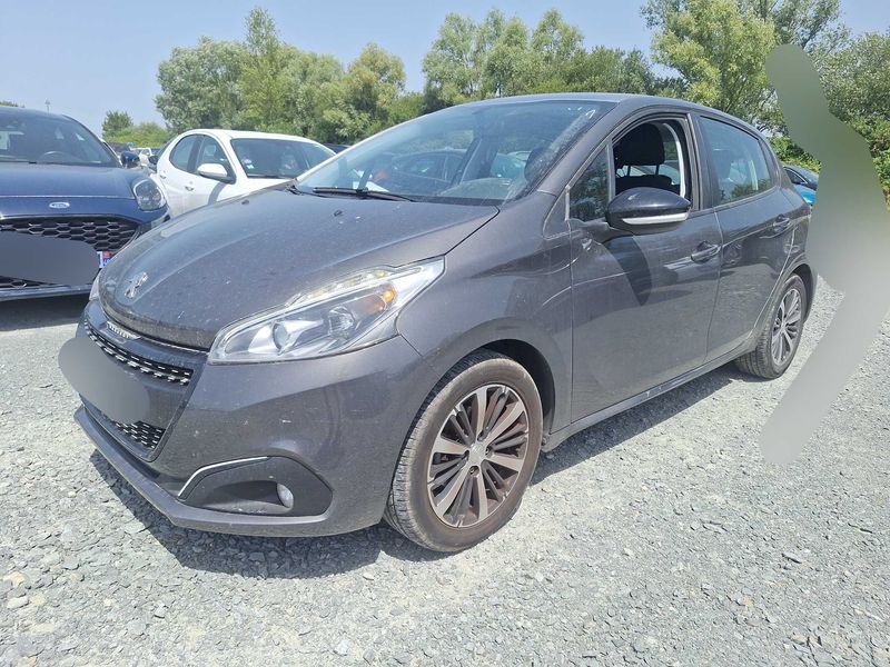Peugeot 208 1.2 VTi Active 2017 – снимка 2