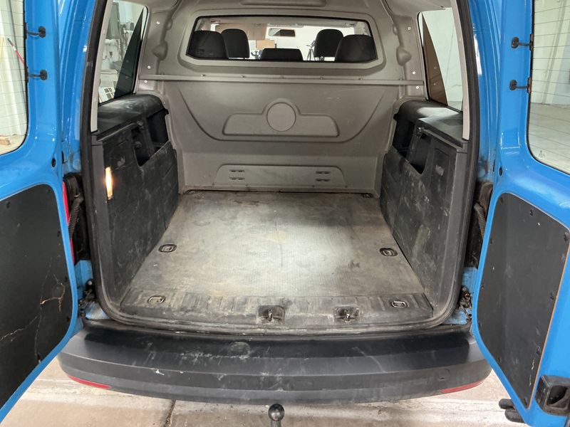 Volkswagen Caddy 2.0 TDI Maxi Trendline BlueMotion Tech 2020 – снимка 15