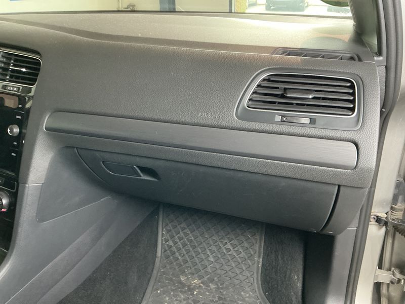 Volkswagen Golf VII 1.0 TSI Comfortline BlueMotion Tech 2019 – снимка 22