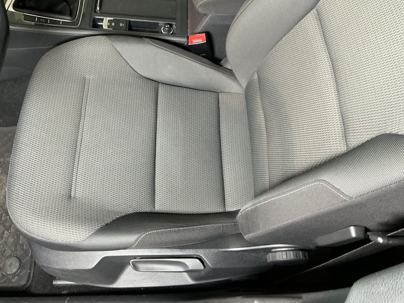 Volkswagen Golf VII 1.0 TSI Comfortline BlueMotion Tech 2019 – снимка 27