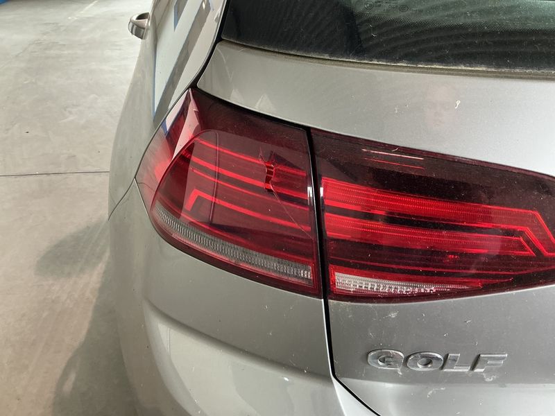 Volkswagen Golf VII 1.0 TSI Comfortline BlueMotion Tech 2019 – снимка 31