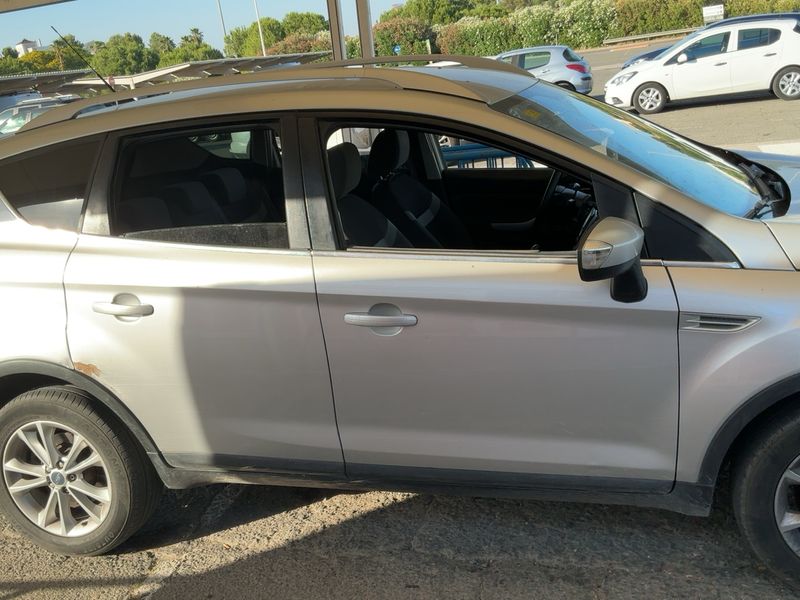 Ford Kuga 2.0 TDCi Trend 2011 – снимка 10