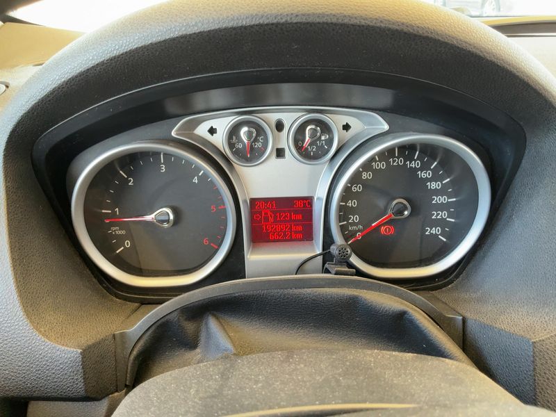 Ford Kuga 2.0 TDCi Trend 2011 – снимка 18