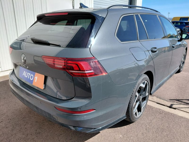 Volkswagen Golf VIII 1.5 TSI R-Line 2025 – снимка 5