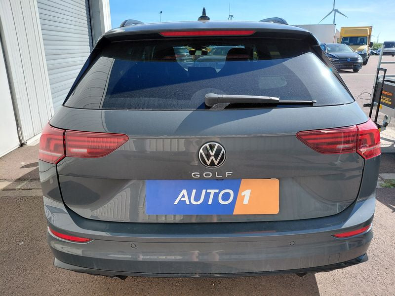 Volkswagen Golf VIII 1.5 TSI R-Line 2025 – снимка 4