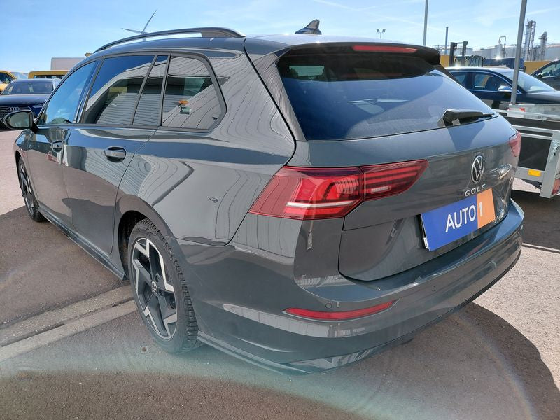 Volkswagen Golf VIII 1.5 TSI R-Line 2025 – снимка 3