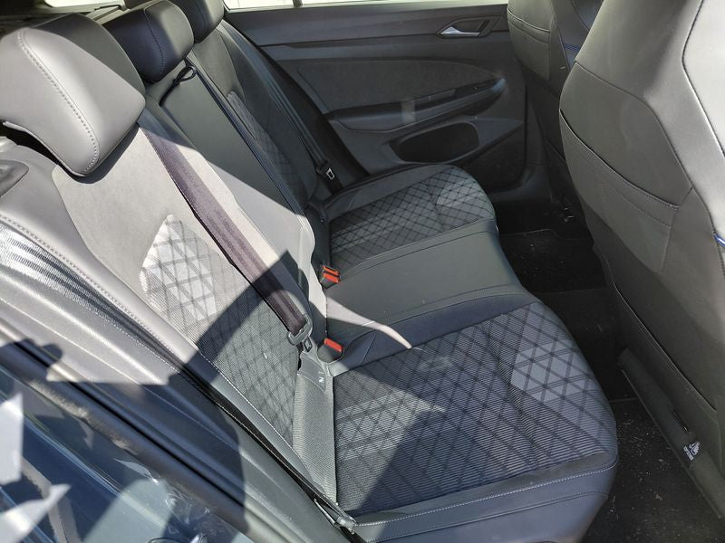 Volkswagen Golf VIII 1.5 TSI R-Line 2025 – снимка 14