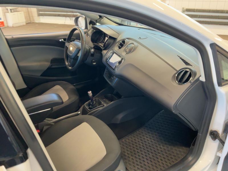 Seat Ibiza 1.4 Style Viva 2013 – снимка 16