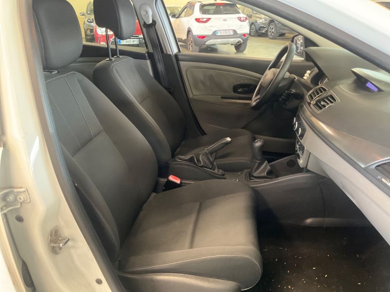 Renault Megane 1.5 dCi Société Air 2011 – снимка 3