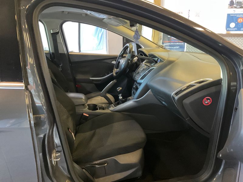 Ford Focus 1.6 TDCi Titanium 2011 – снимка 3