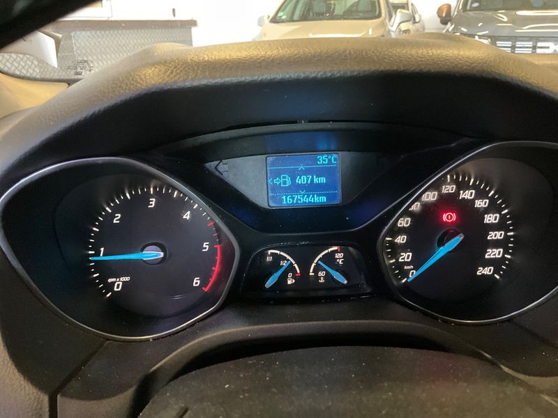 Ford Focus 1.6 TDCi Titanium 2011 – снимка 4